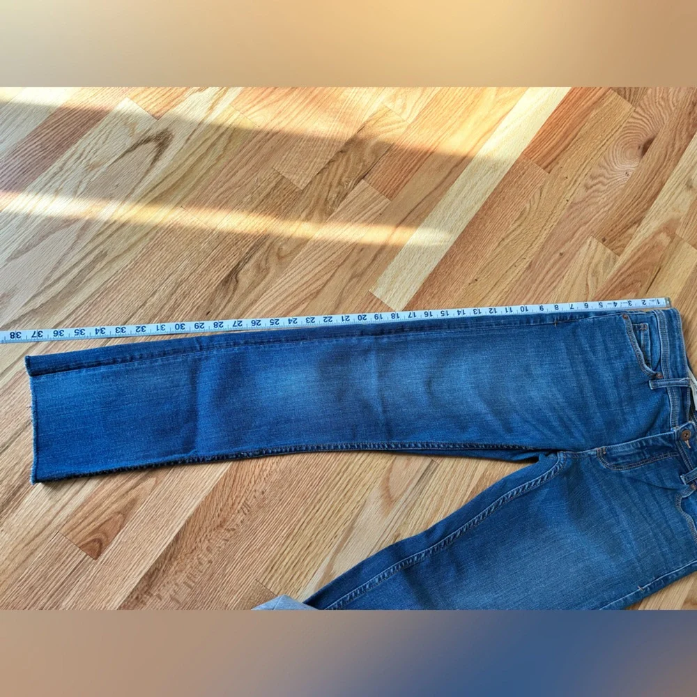 Pilcro and the Letterpress Anthropologie slim straight Jeans in Indigo‎
